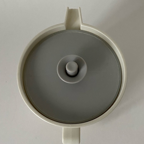 Vintage Tupperware 1414-16 Creamer Jug / Pitcher - Picture 4 of 7